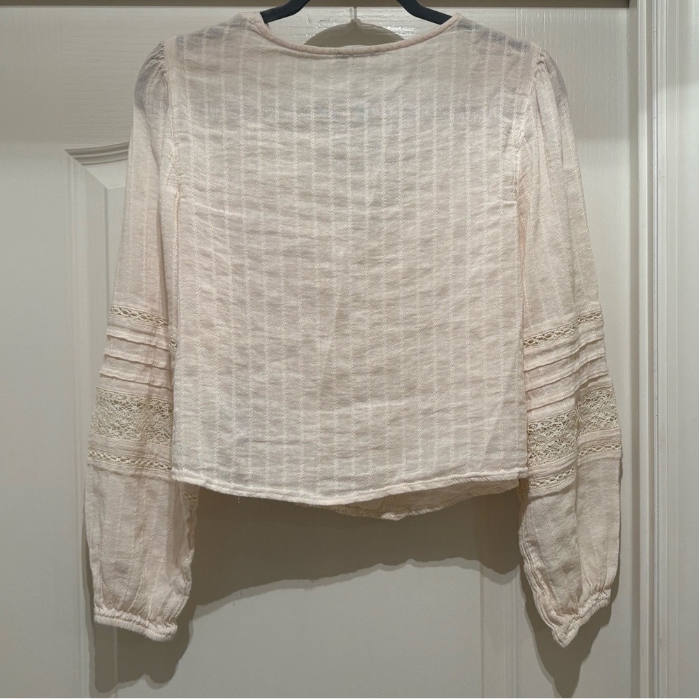 American Eagle Lace Ruffle Crop Top Size L - Picture 2 of 5